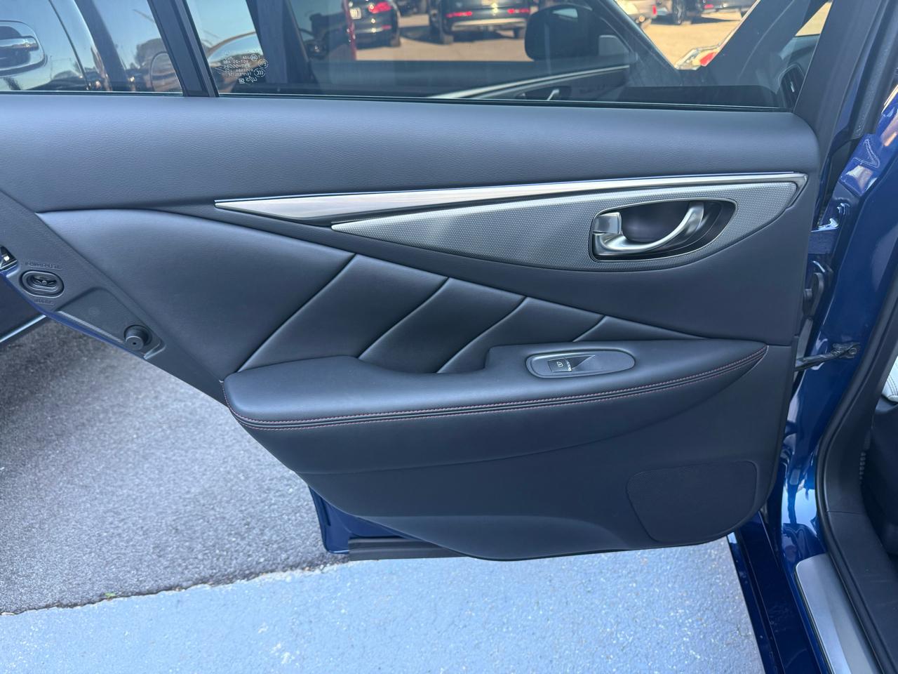 Infiniti Q50 Red Sport 400 AWD 2020