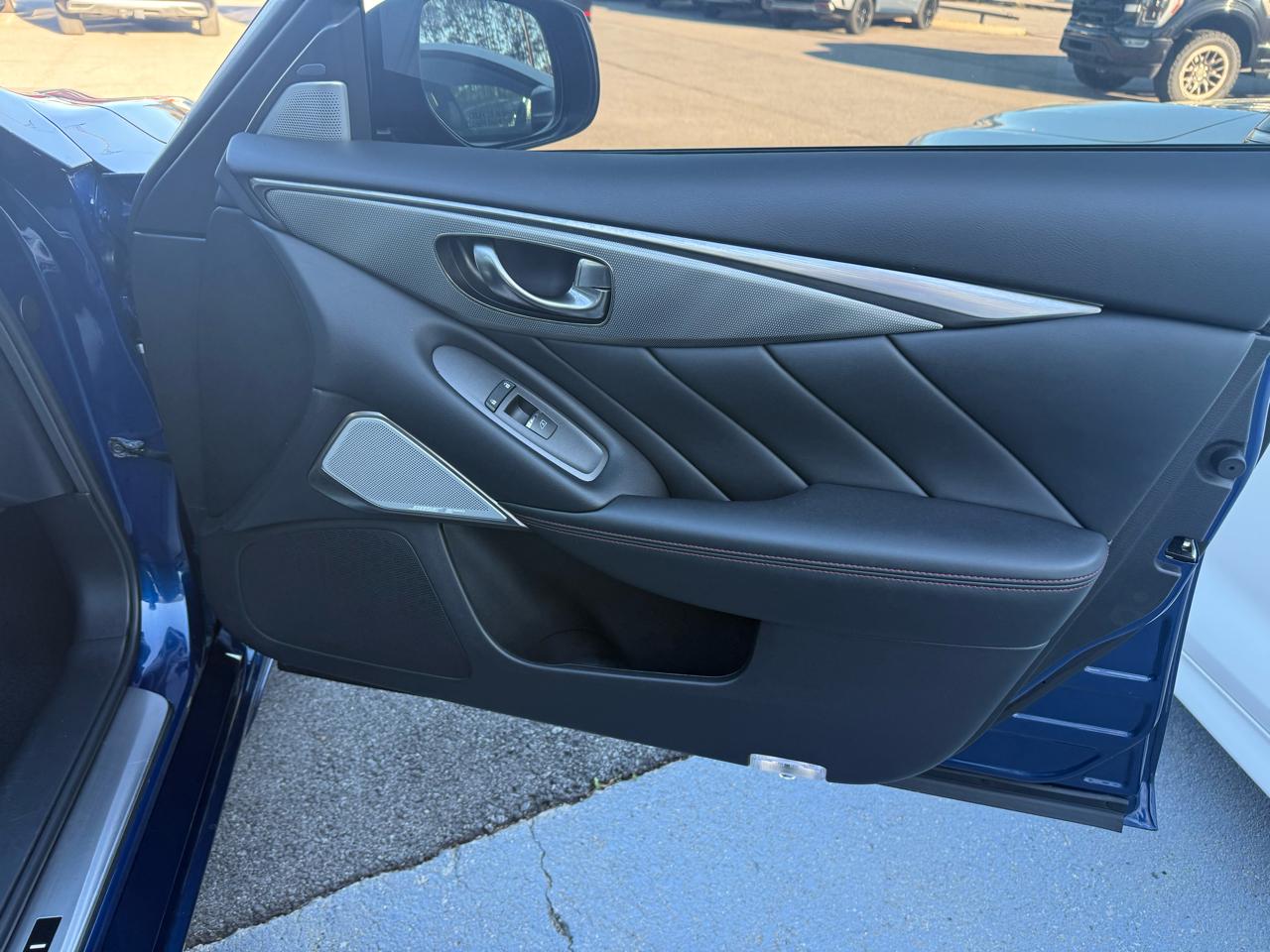 Infiniti Q50 Red Sport 400 AWD 2020