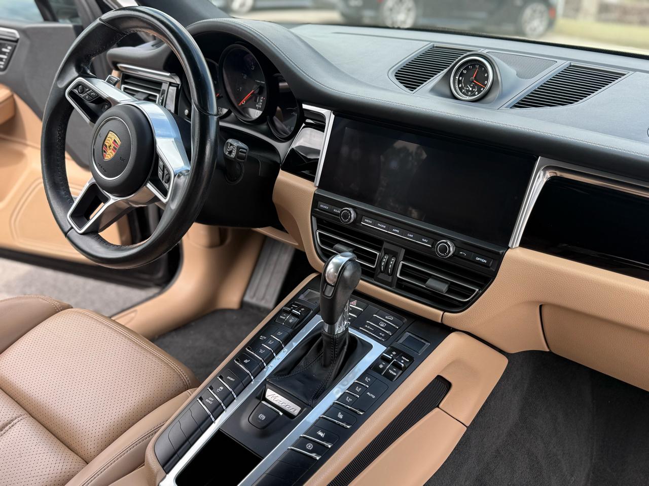 Porsche Macan AWD 2021