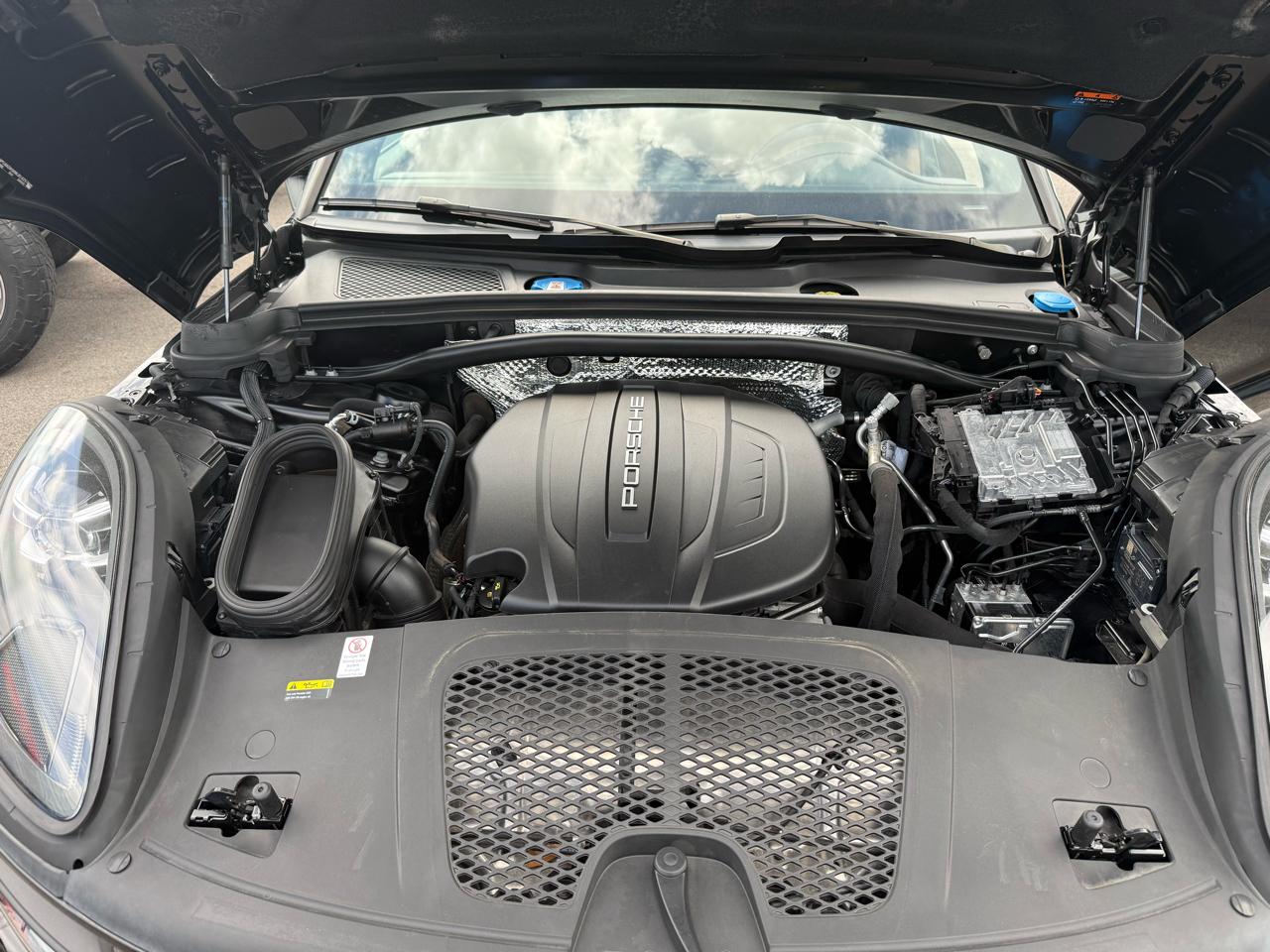 Porsche Macan AWD 2021