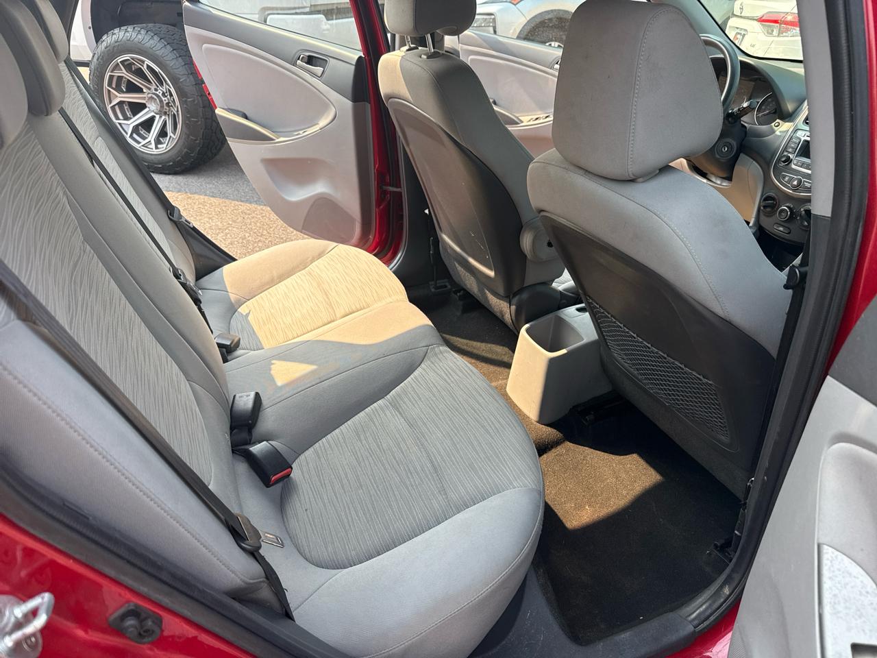 Hyundai Accent 5dr HB Auto SE 2016