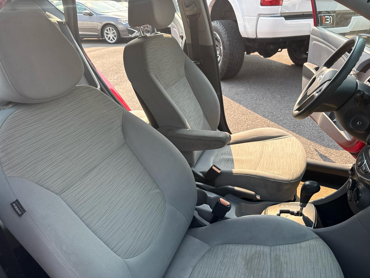 Hyundai Accent 5dr HB Auto SE 2016