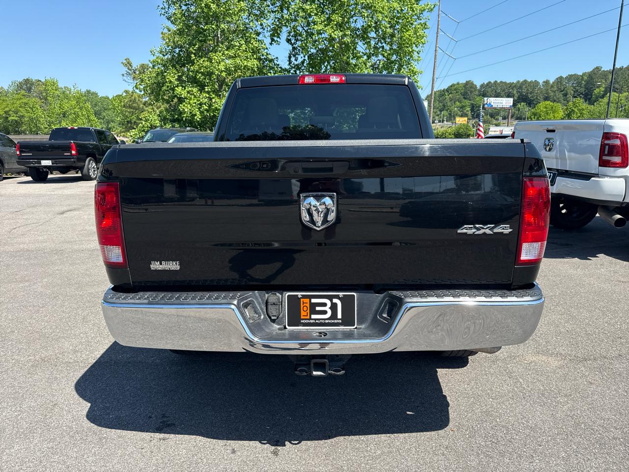 RAM 1500 Classic Tradesman 4x4 Crew Cab 5'7" Box 2022