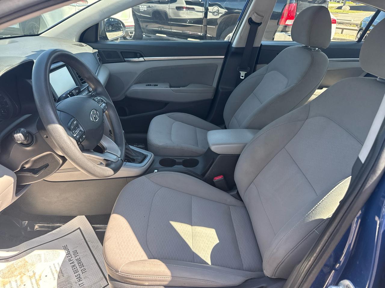 Hyundai Elantra SEL IVT 2020