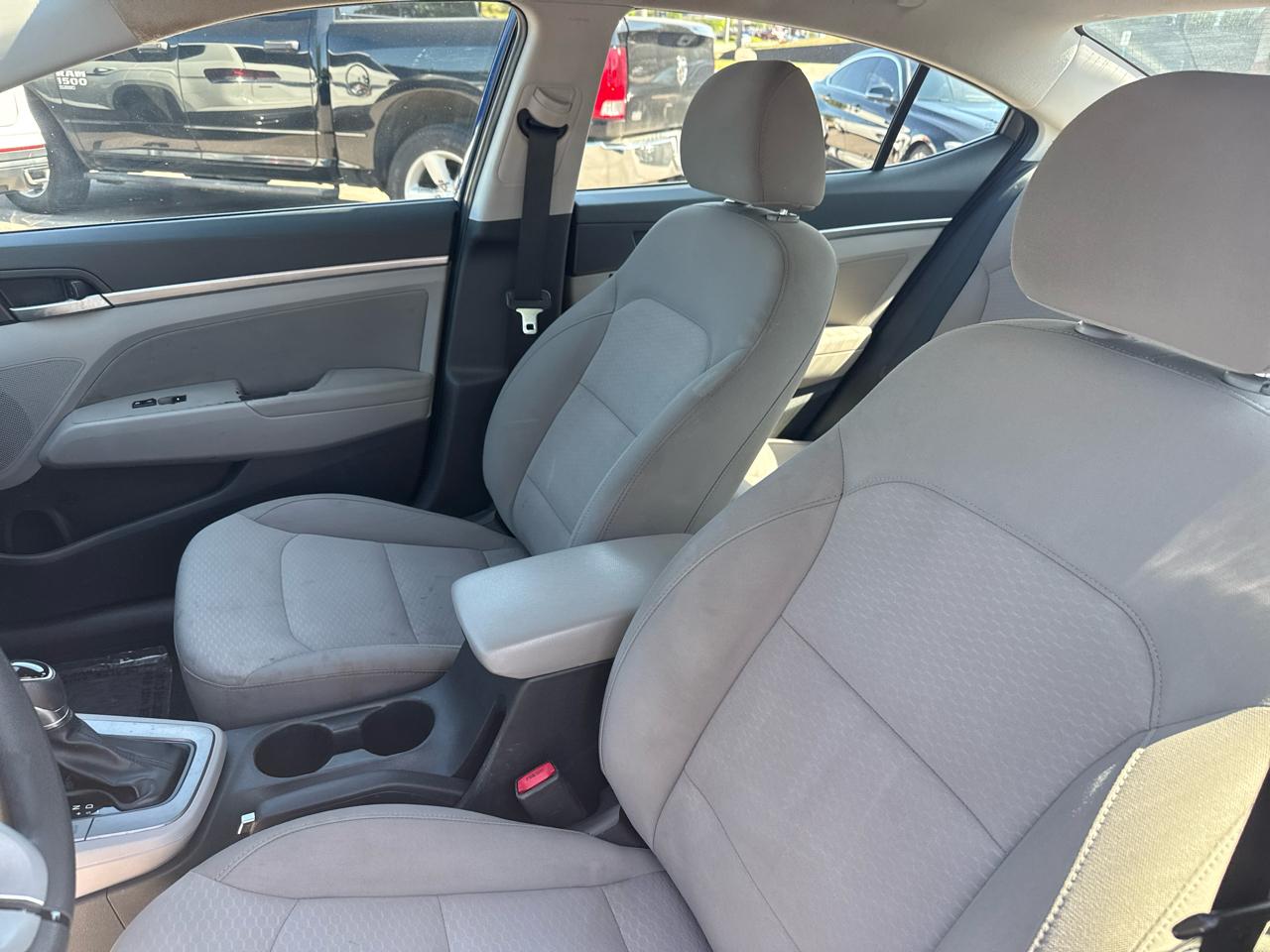 Hyundai Elantra SEL IVT 2020