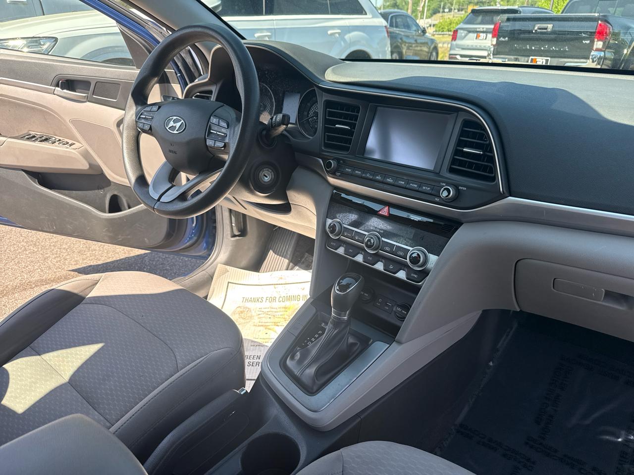 Hyundai Elantra SEL IVT 2020