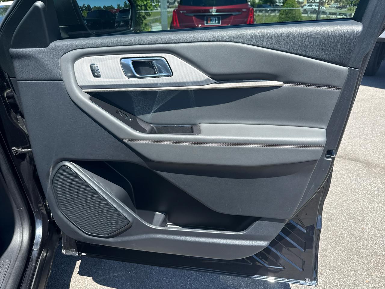 Ford Explorer Active RWD 2025