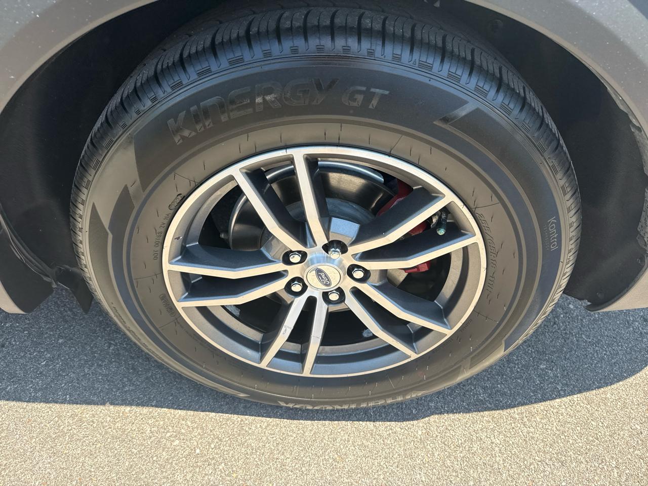 Ford Explorer Active RWD 2025