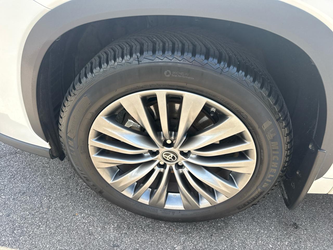 Toyota Highlander Platinum AWD (Natl) 2020