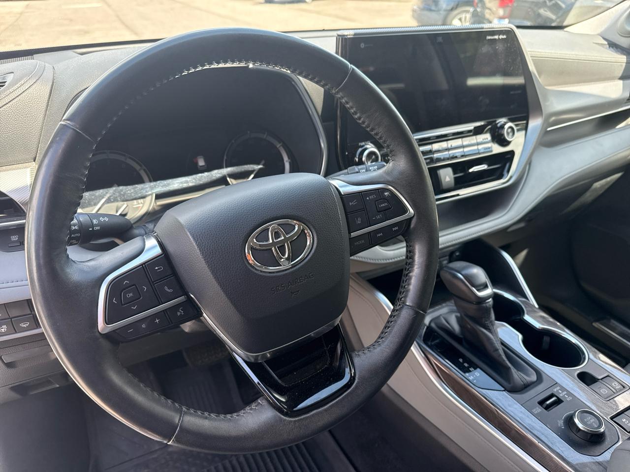 Toyota Highlander Platinum AWD (Natl) 2020