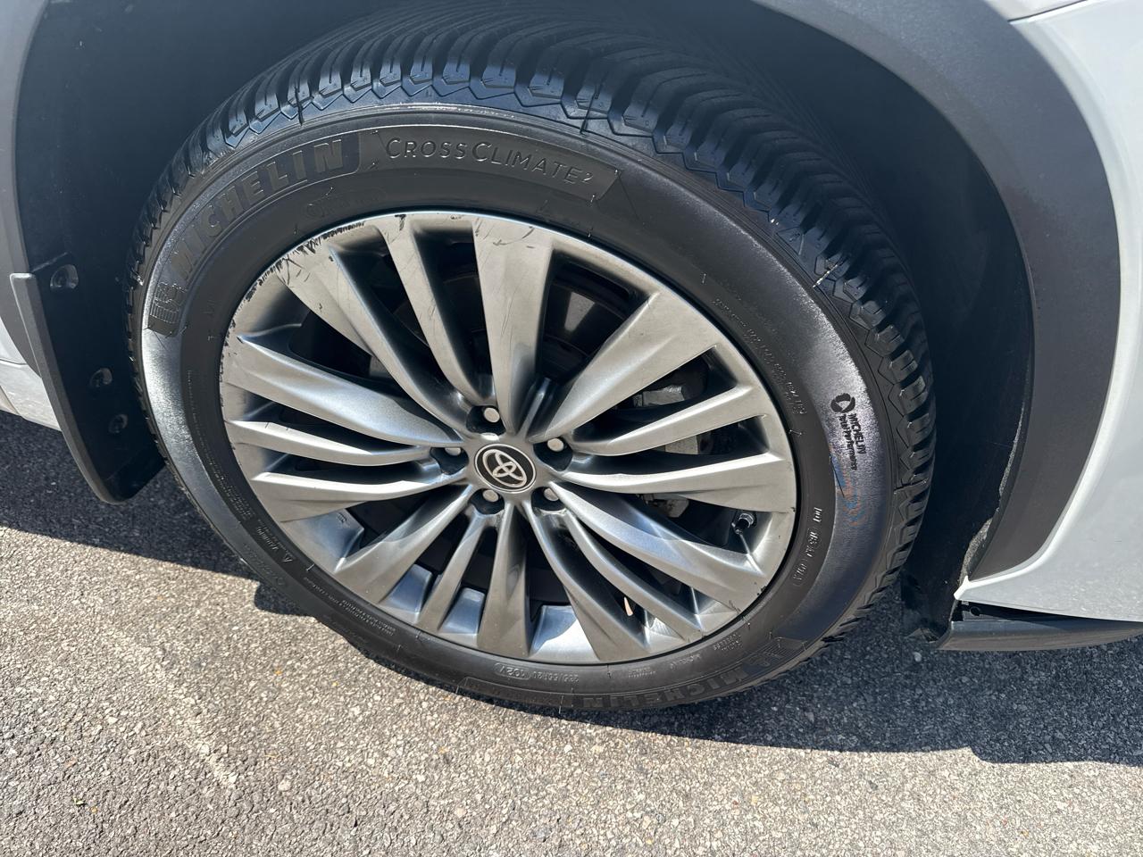 Toyota Highlander Platinum AWD (Natl) 2020