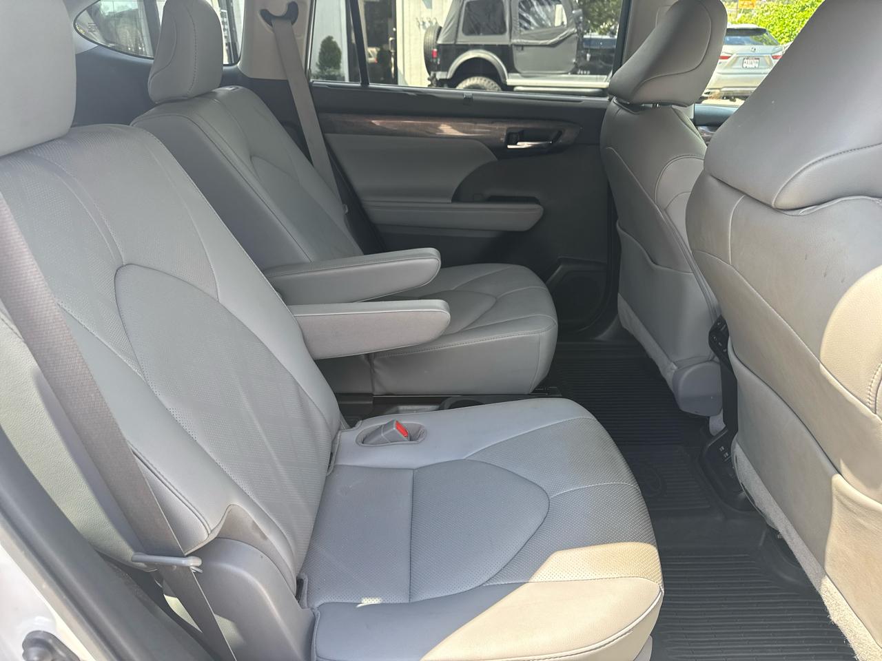Toyota Highlander Platinum AWD (Natl) 2020
