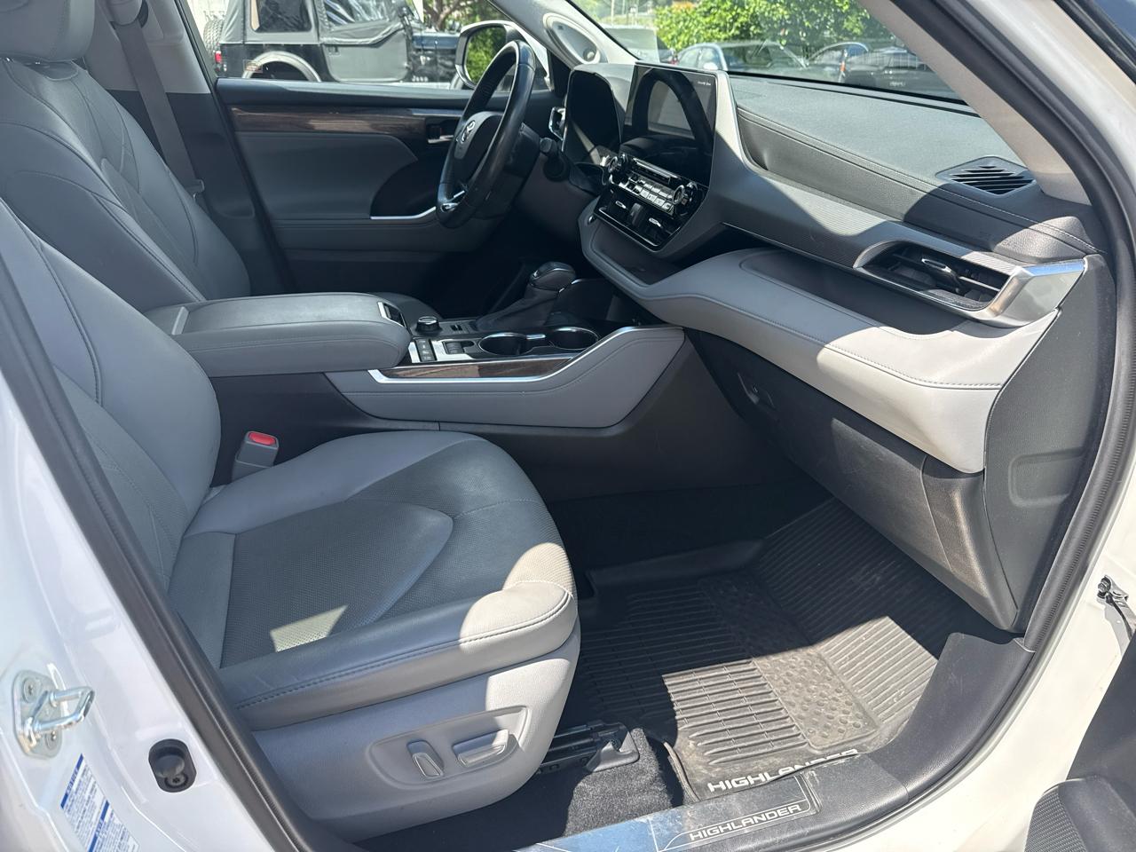 Toyota Highlander Platinum AWD (Natl) 2020