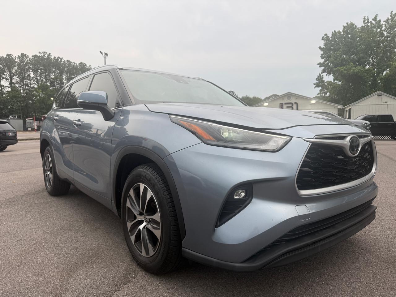 Toyota Highlander XLE FWD (Natl) 2021