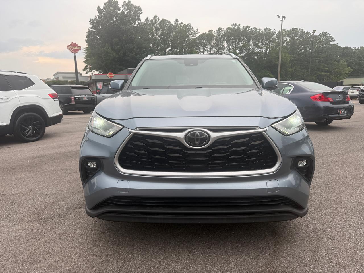 Toyota Highlander XLE FWD (Natl) 2021