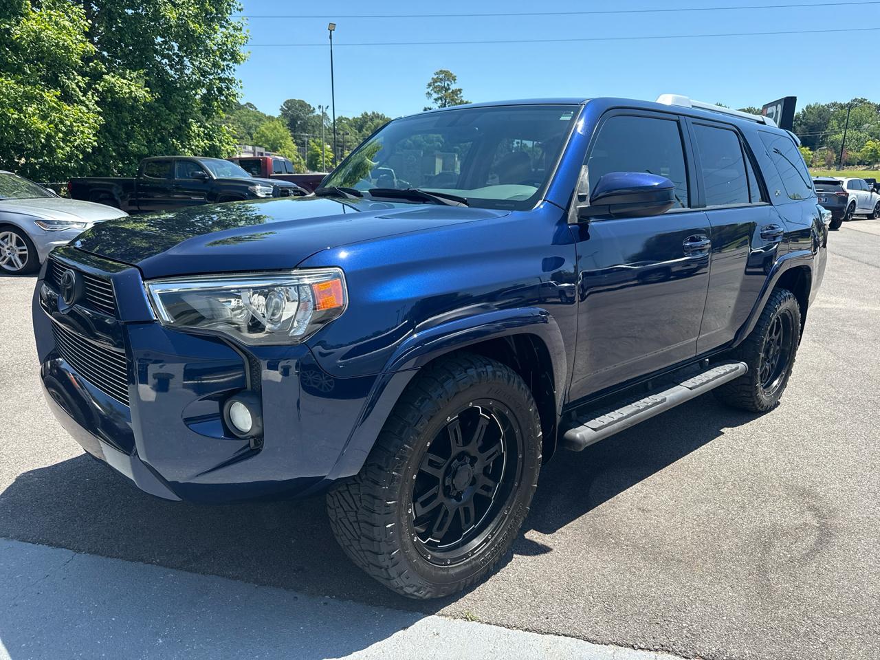 Toyota 4Runner SR5 Premium 2WD (Natl) 2017