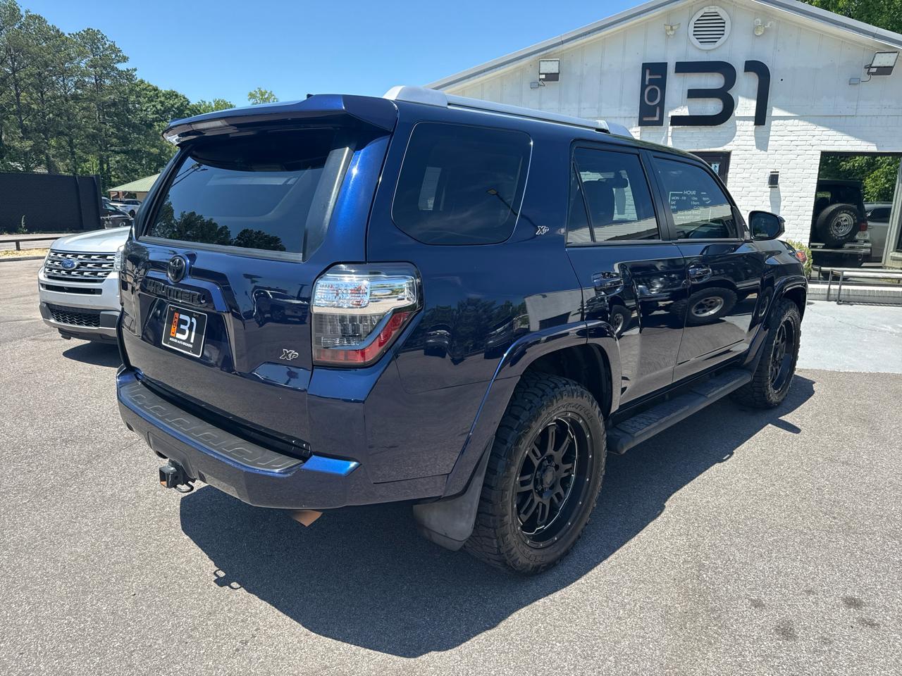 Toyota 4Runner SR5 Premium 2WD (Natl) 2017