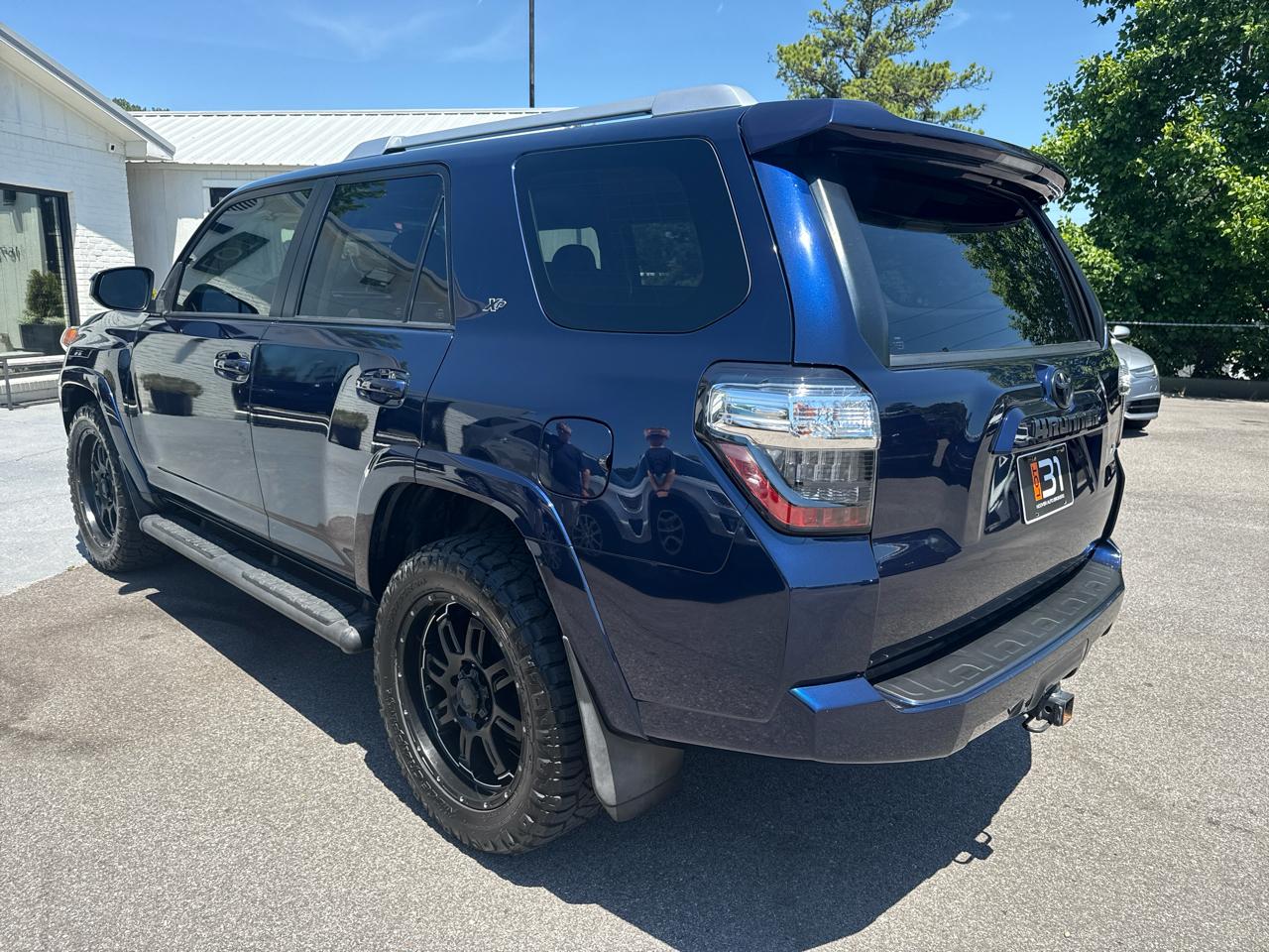 Toyota 4Runner SR5 Premium 2WD (Natl) 2017
