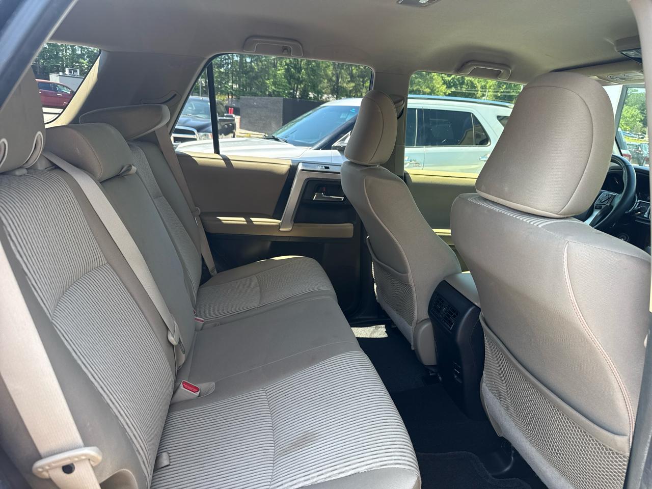 Toyota 4Runner SR5 Premium 2WD (Natl) 2017