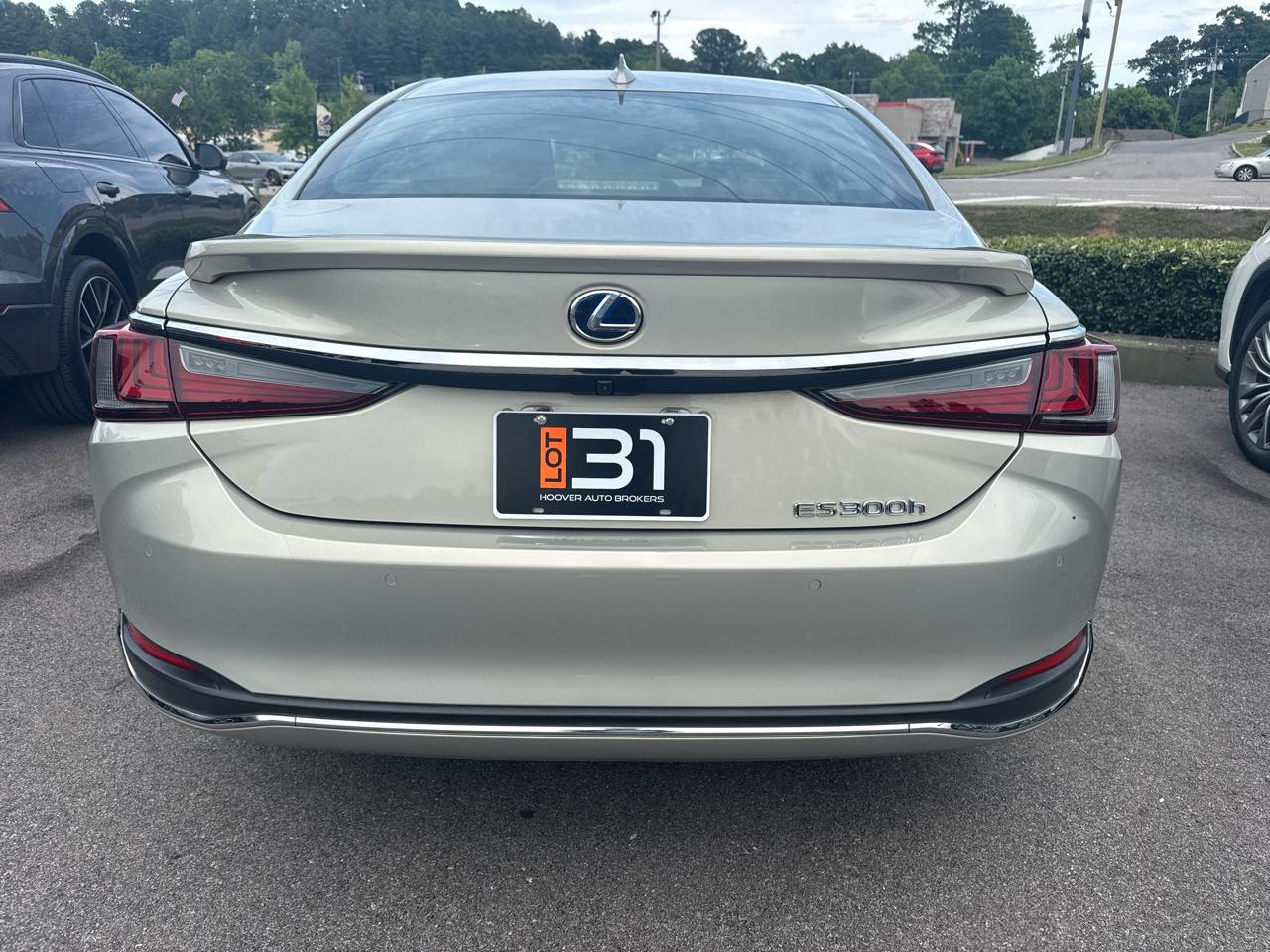 Lexus ES ES 300h FWD 2022