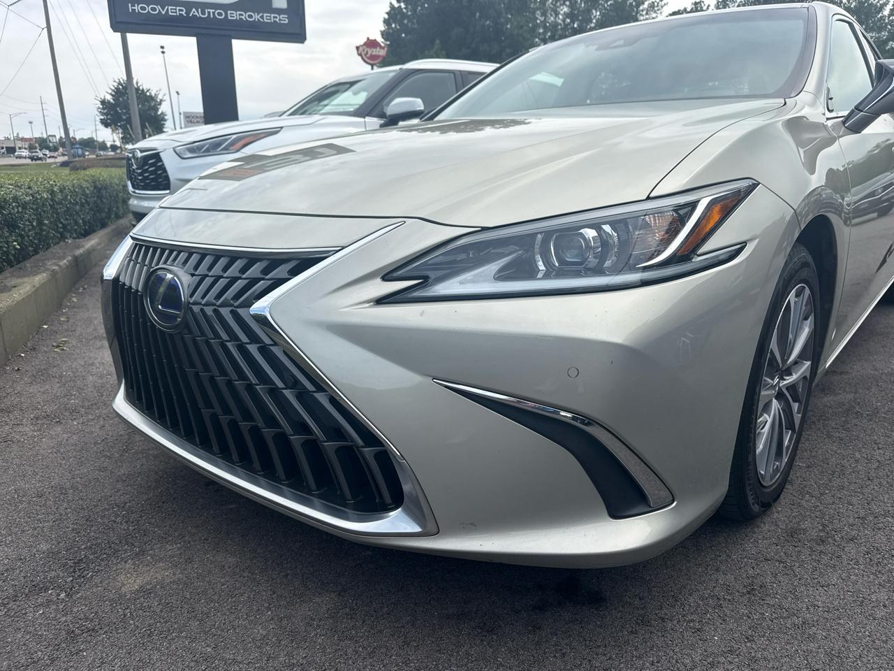 Lexus ES ES 300h FWD 2022