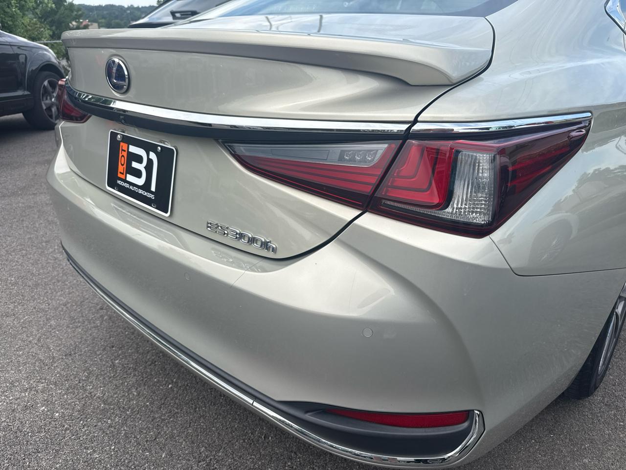 Lexus ES ES 300h FWD 2022