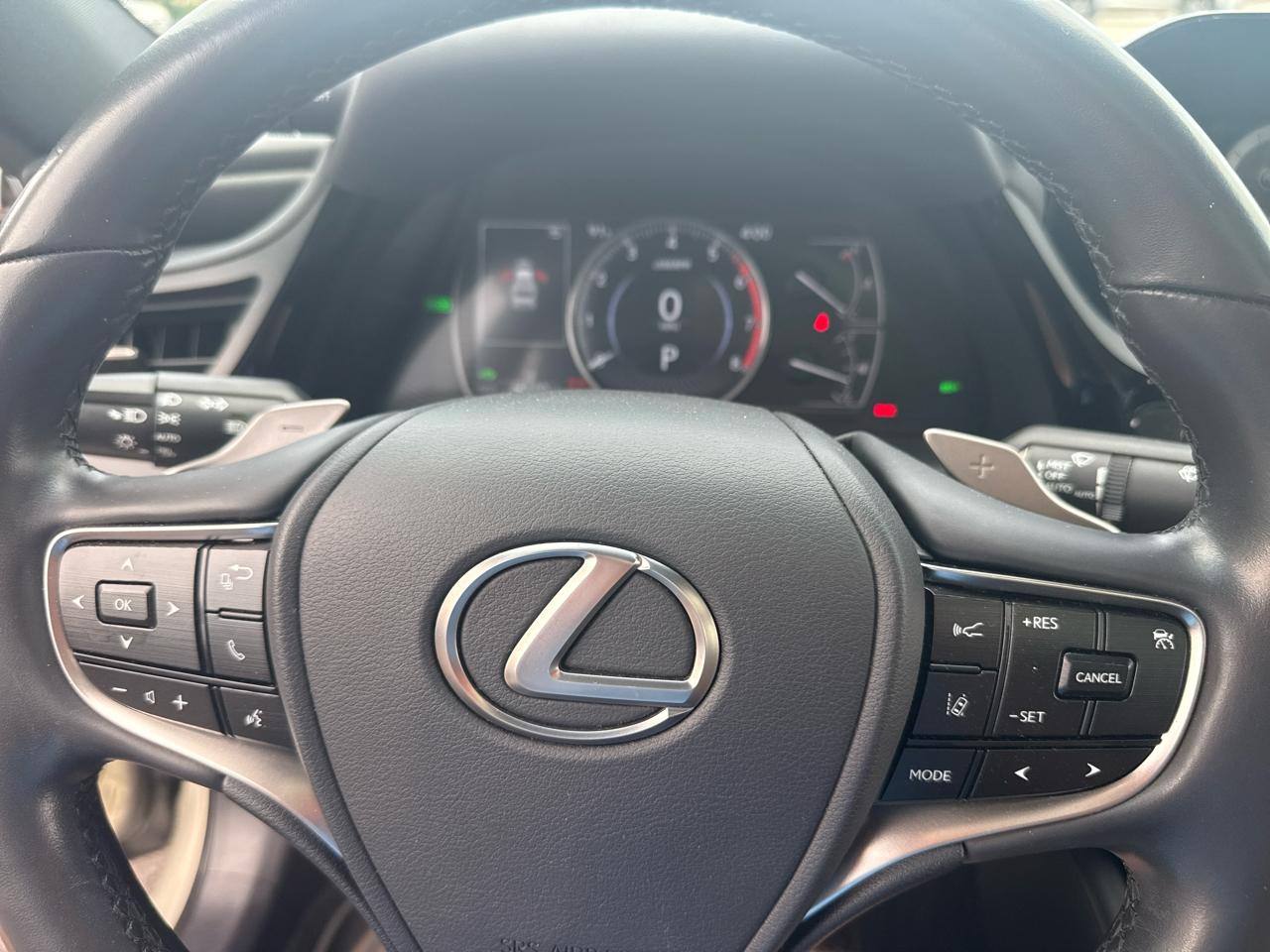 Lexus ES ES 300h FWD 2022