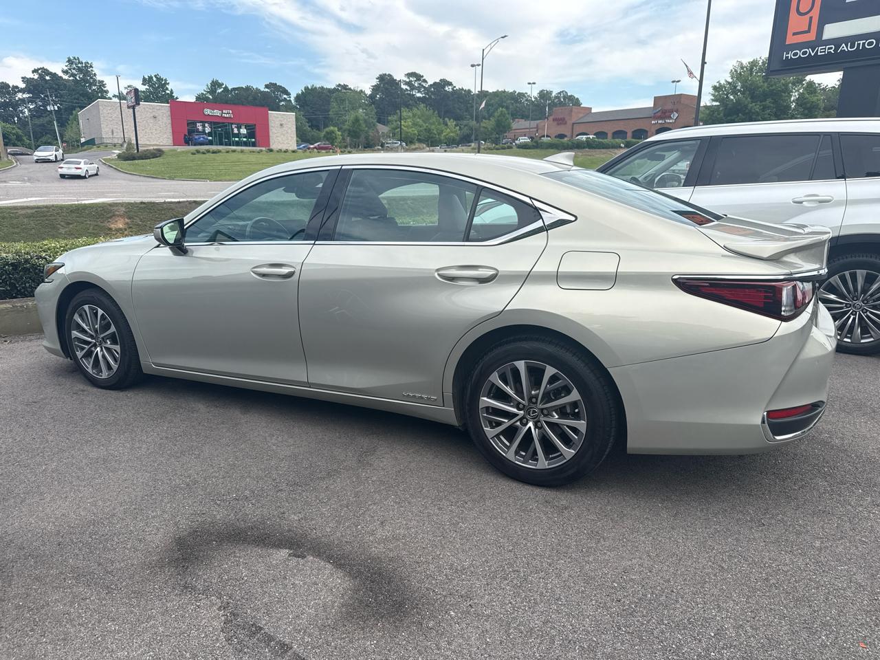 Lexus ES ES 300h FWD 2022