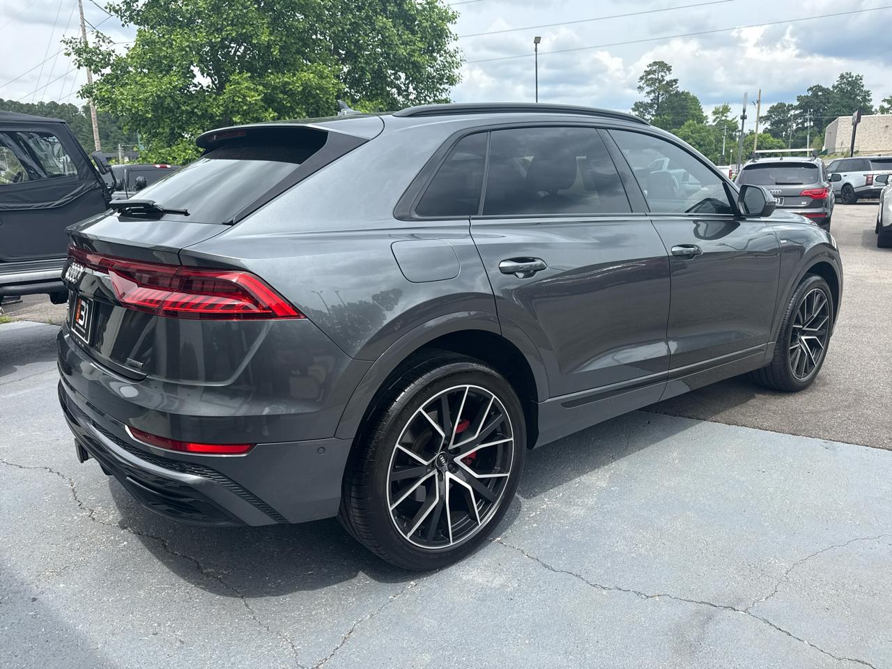 Audi Q8 Premium Plus 55 TFSI quattro 2020