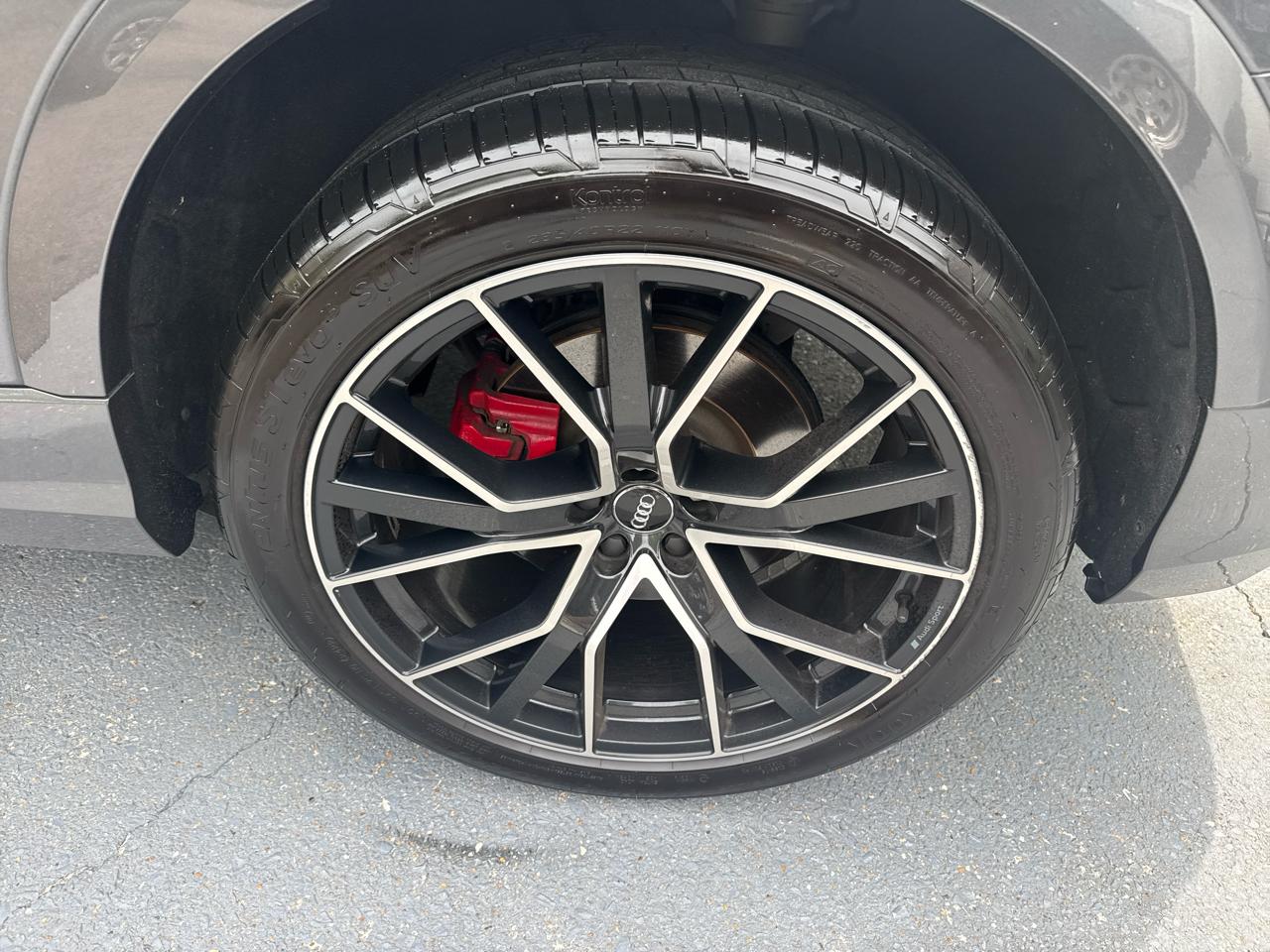 Audi Q8 Premium Plus 55 TFSI quattro 2020