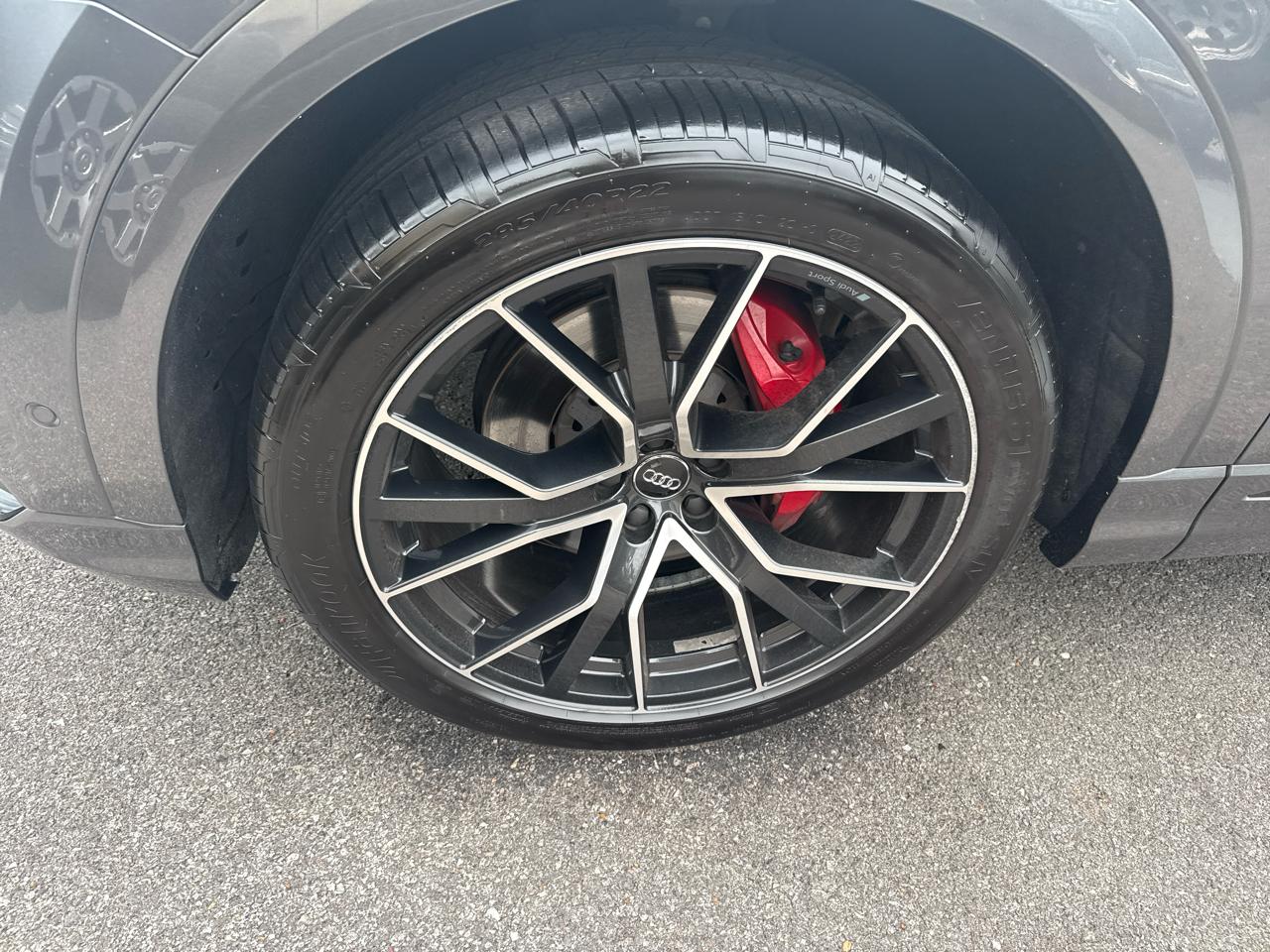 Audi Q8 Premium Plus 55 TFSI quattro 2020