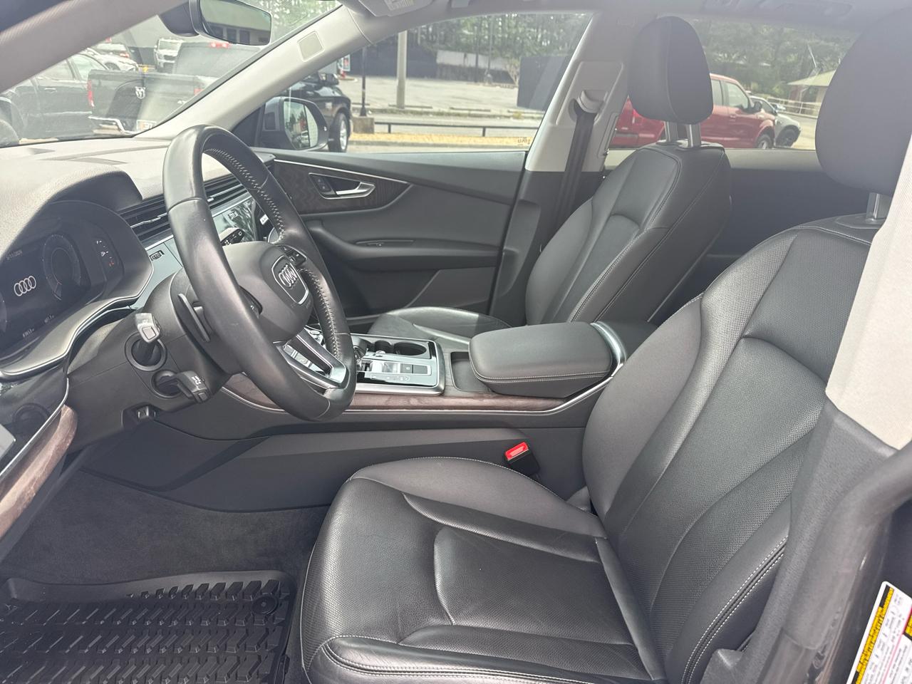 Audi Q8 Premium Plus 55 TFSI quattro 2020