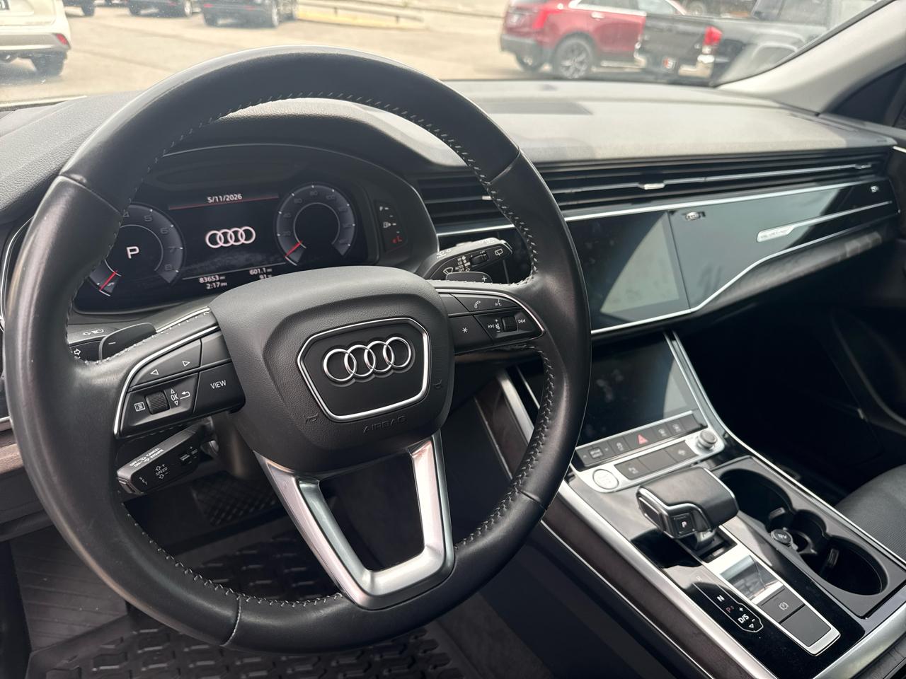 Audi Q8 Premium Plus 55 TFSI quattro 2020