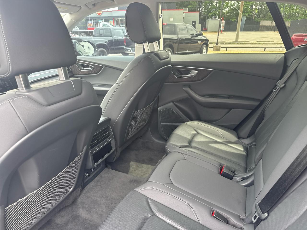 Audi Q8 Premium Plus 55 TFSI quattro 2020
