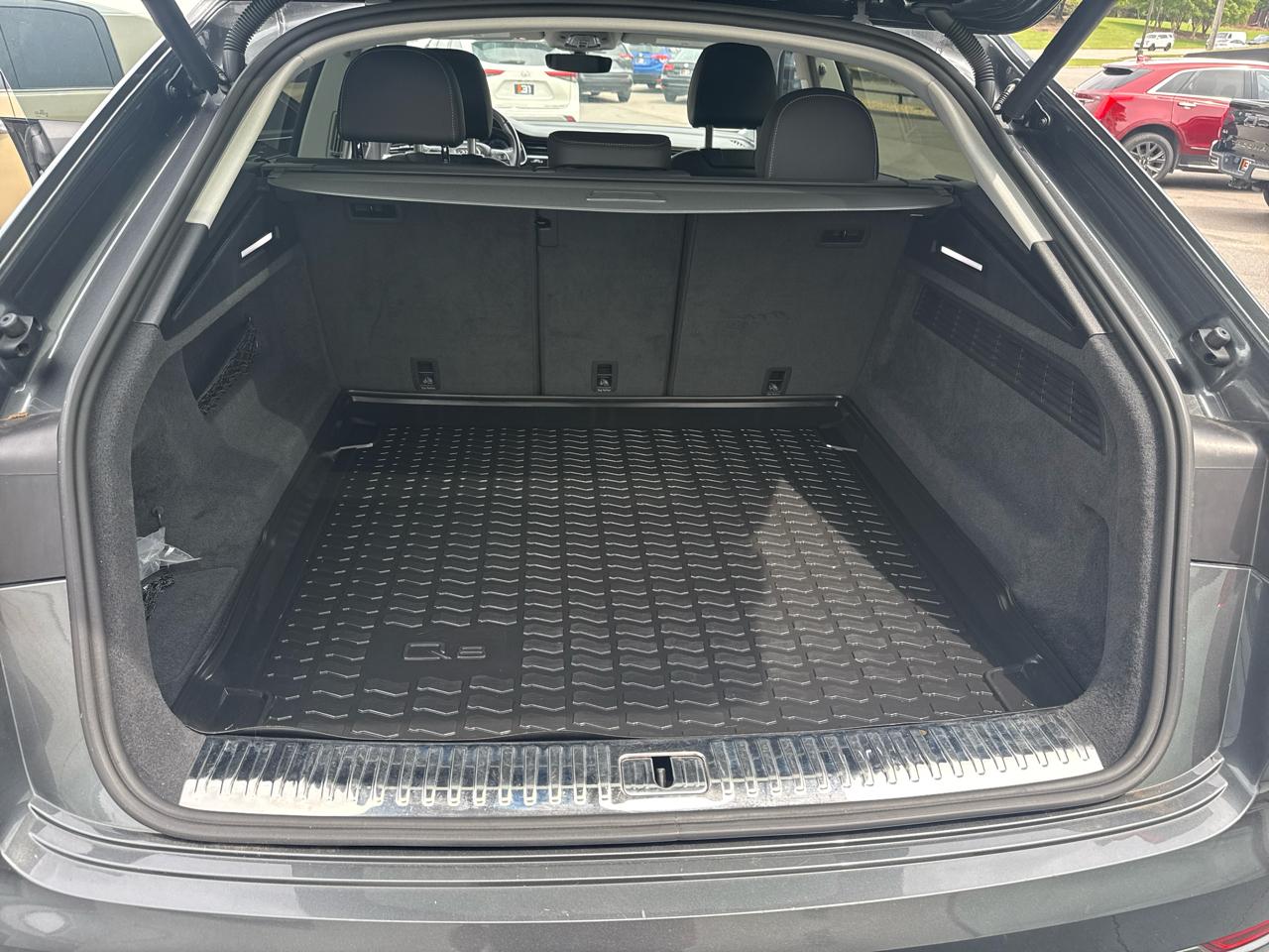 Audi Q8 Premium Plus 55 TFSI quattro 2020