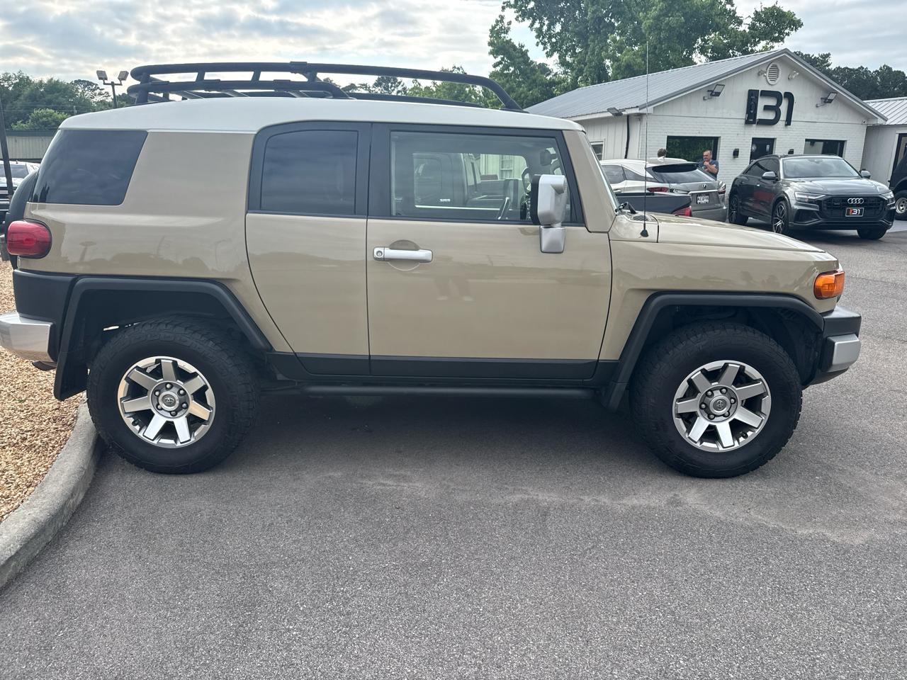 Toyota FJ Cruiser 4WD 4dr Man (Natl) 2014