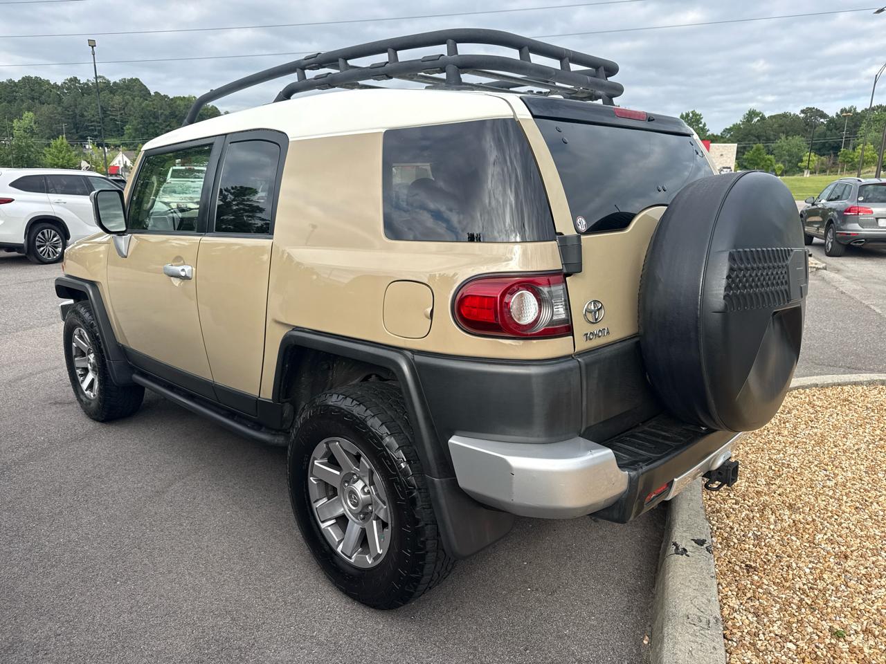 Toyota FJ Cruiser 4WD 4dr Man (Natl) 2014