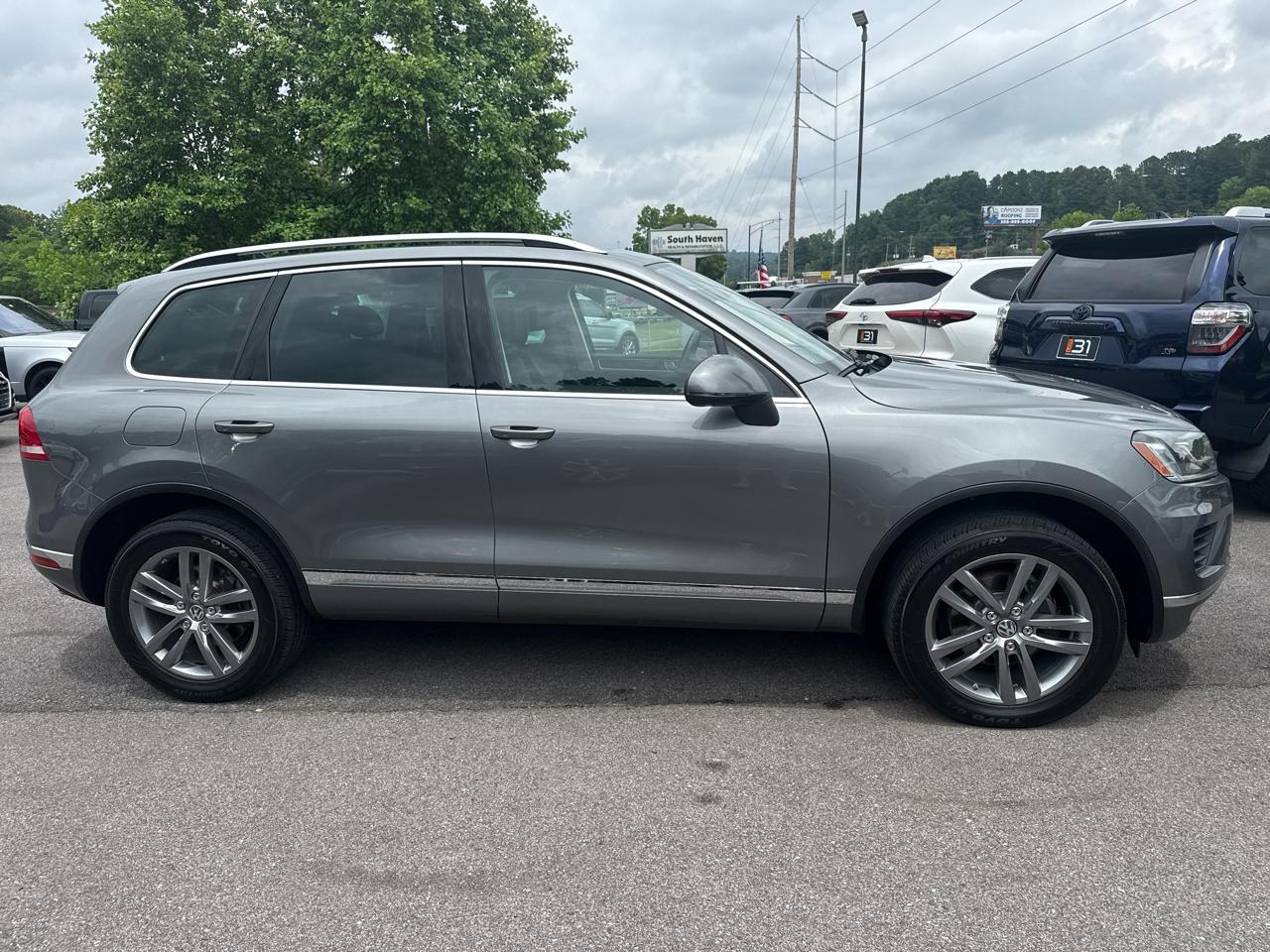 Volkswagen Touareg 4dr TDI Sport w/Technology 2016