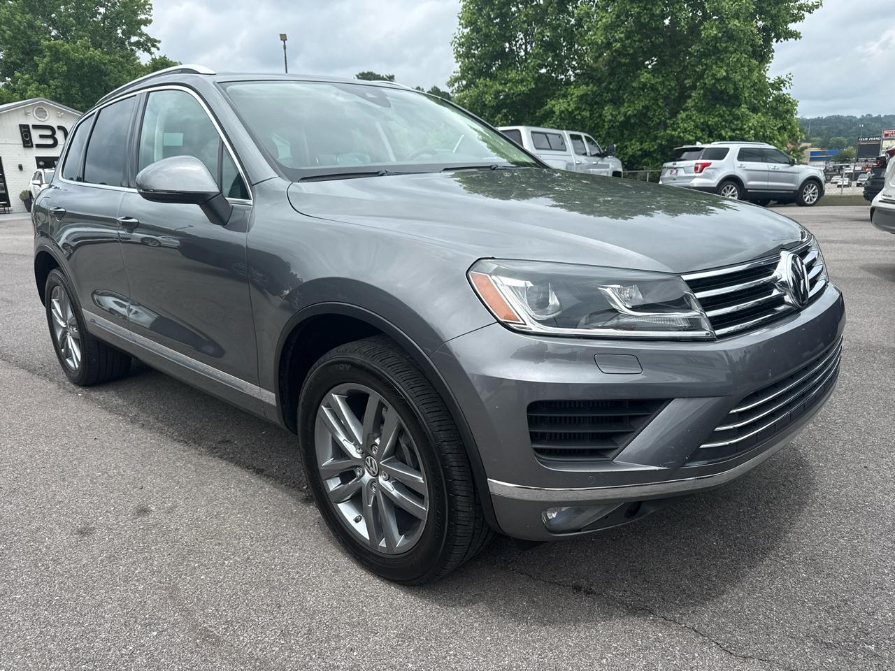 Volkswagen Touareg 4dr TDI Sport w/Technology 2016