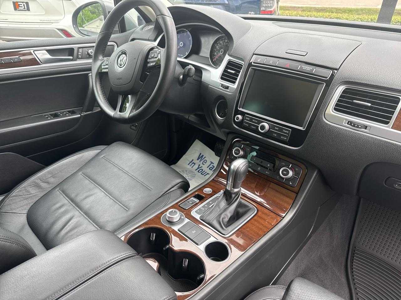 Volkswagen Touareg 4dr TDI Sport w/Technology 2016