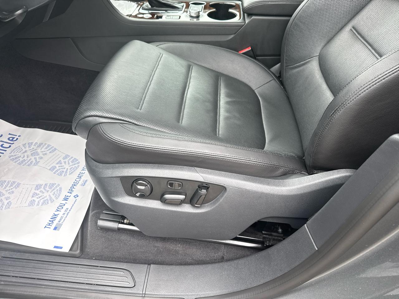 Volkswagen Touareg 4dr TDI Sport w/Technology 2016