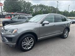 2016 Volkswagen Touareg 