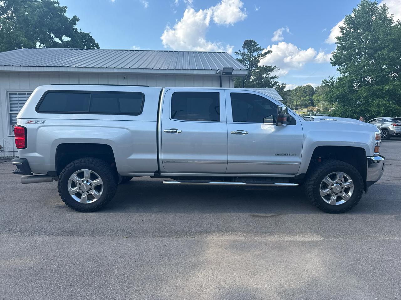 Chevrolet Silverado 2500HD 4WD Crew Cab 153.7" LTZ 2017