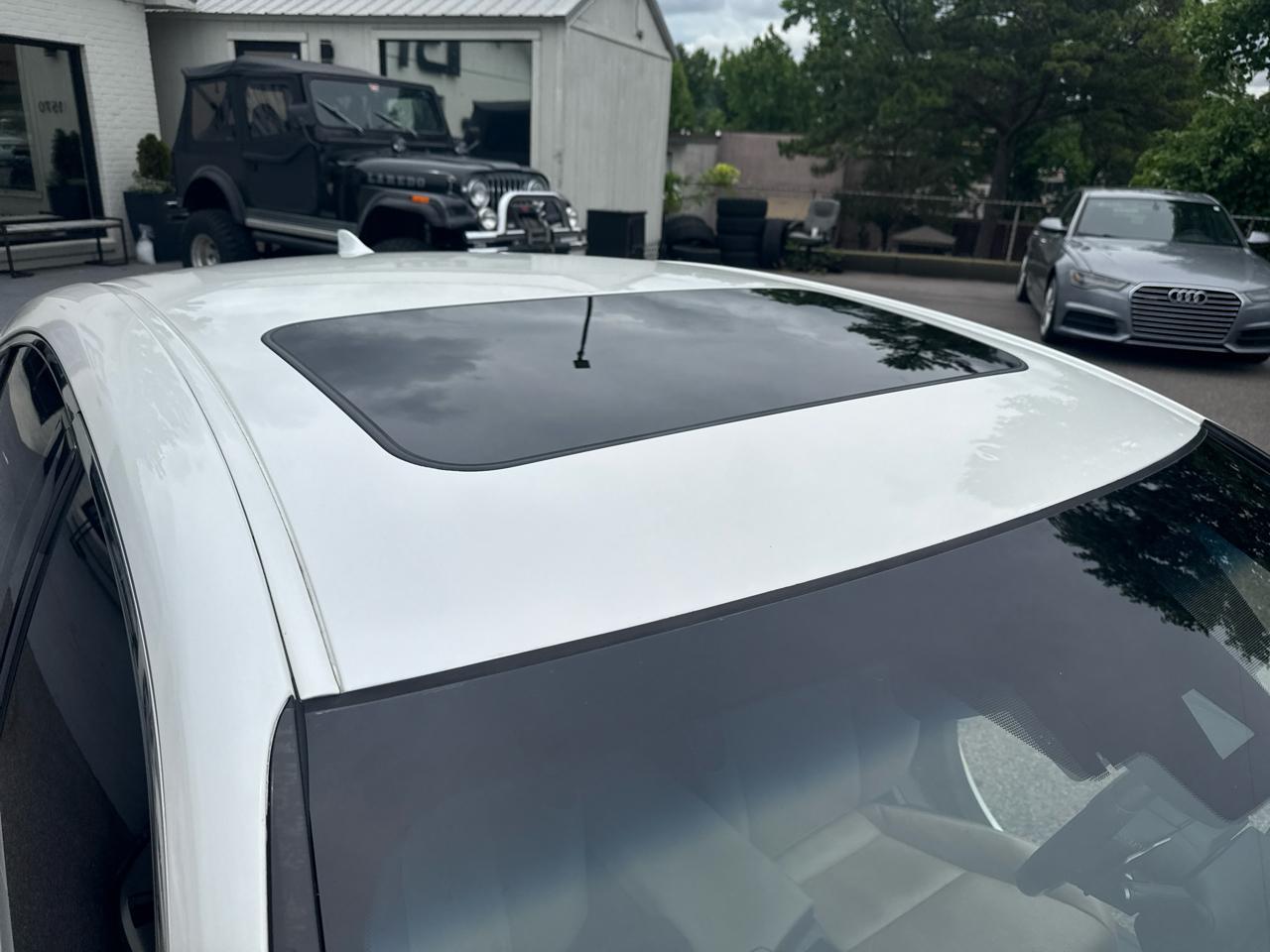 Lexus ES 300h Ultra Luxury 2019
