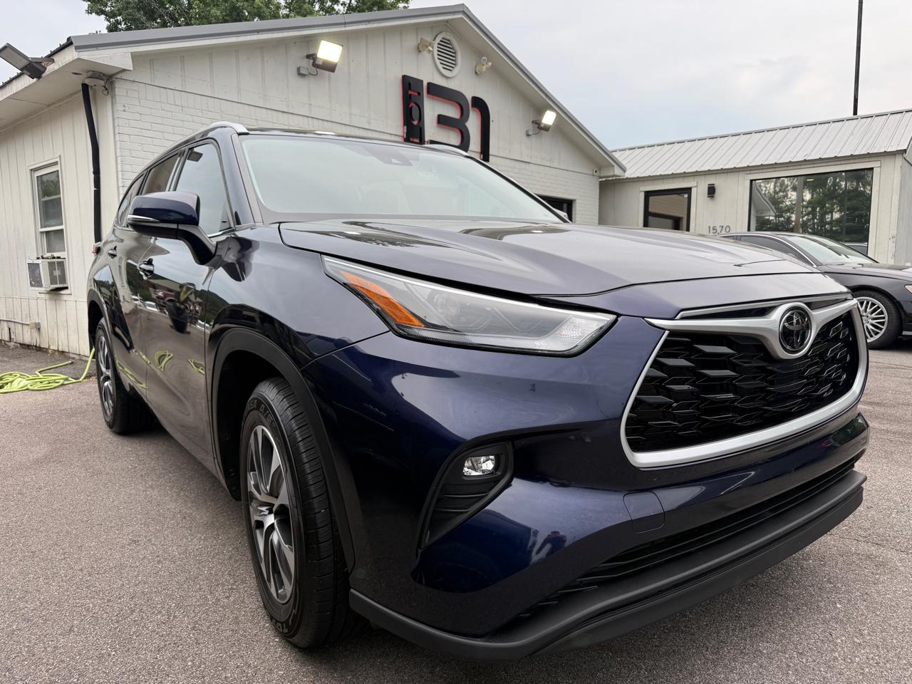 Toyota Highlander XLE FWD (Natl) 2022
