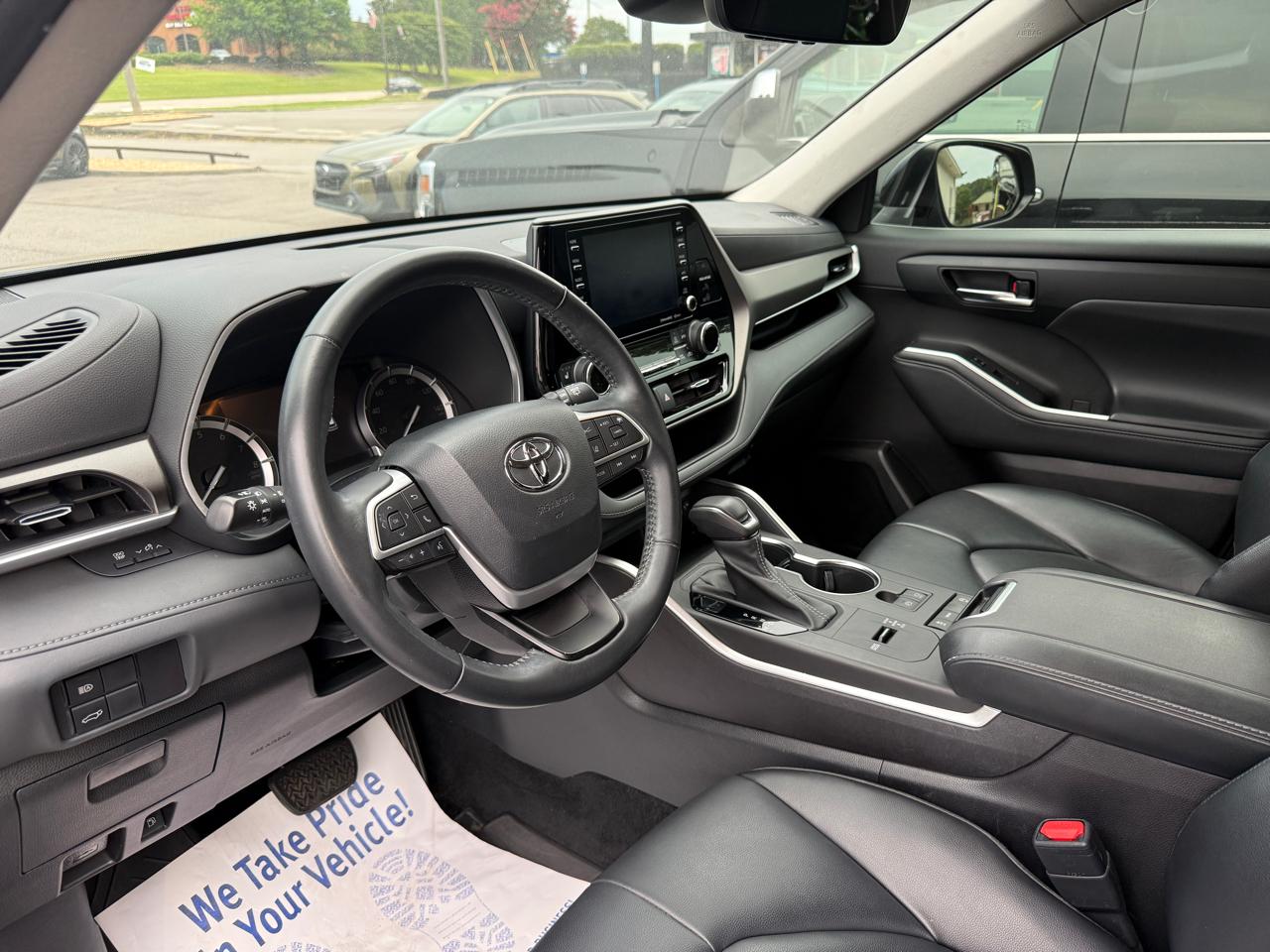 Toyota Highlander XLE FWD (Natl) 2022