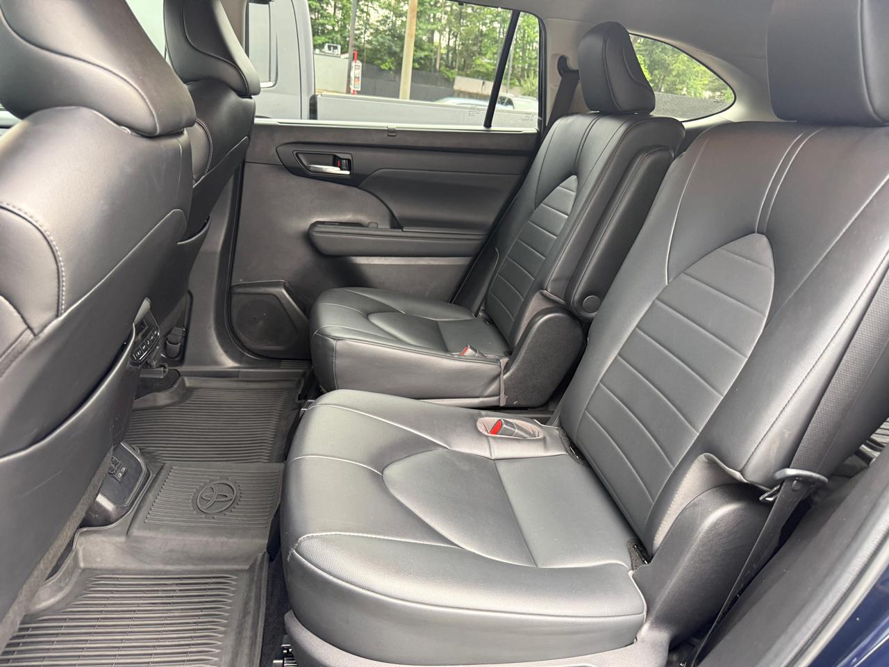 Toyota Highlander XLE FWD (Natl) 2022