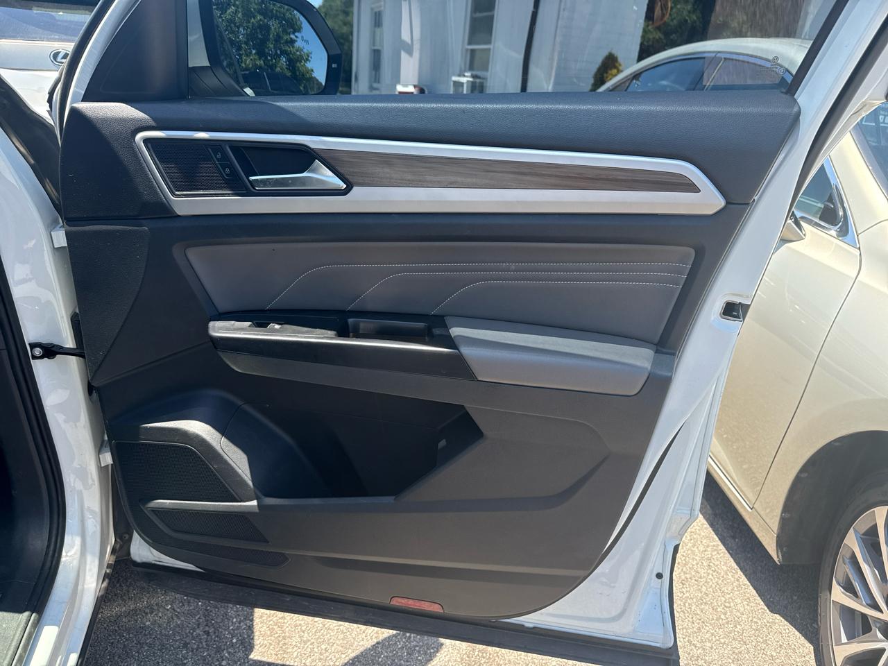 Volkswagen Atlas 2021.5 3.6L V6 SEL FWD 2021