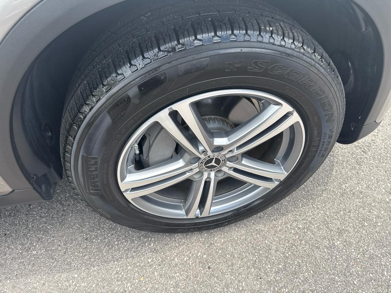 Mercedes-Benz GLC GLC 300 SUV 2021