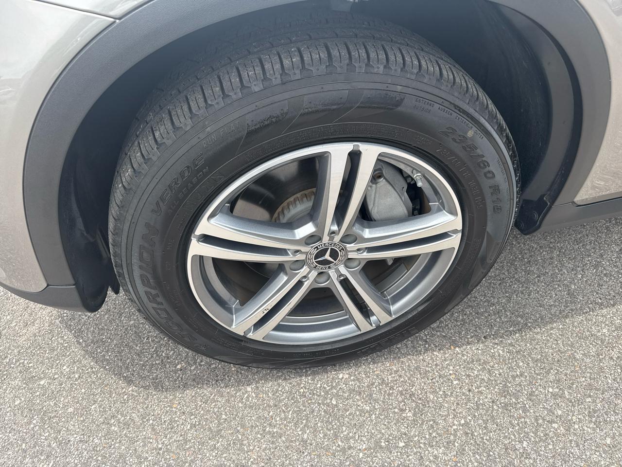Mercedes-Benz GLC GLC 300 SUV 2021
